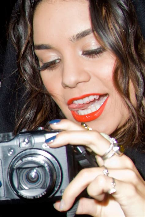 Vanessa Hudgens Lipstick On Her Teeth How You Can Avoid This Blunder Hollywood Life