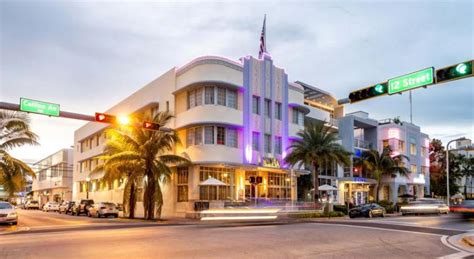 Collins Avenue En Miami Compras Hoteles Y Restaurantes
