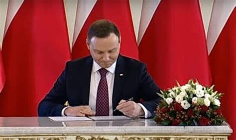 Andrzej Duda Podpisał Ważną Nowelizację Ustawy Co Znalazło Się W Nowych Regulacjach Prawnych I