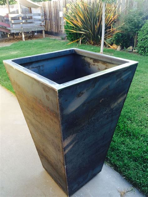 13 Best Rusty Metal Planters Images On Pinterest Metal