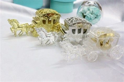 European Styles Romantic Wedding Candy Boxes Golden Silver Clear Horse