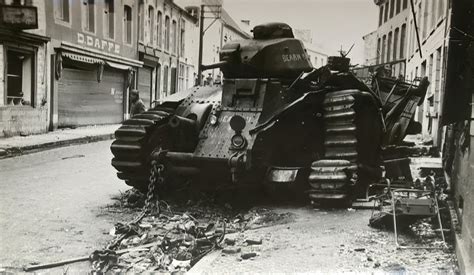Asisbiz French Army Renault Char B1 Named Bearn Ii Knocked Out During
