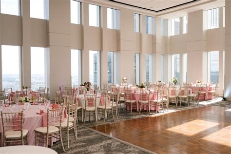 New Philly Wedding Venue Vue On 50 Sits 50 Floors Above Center City