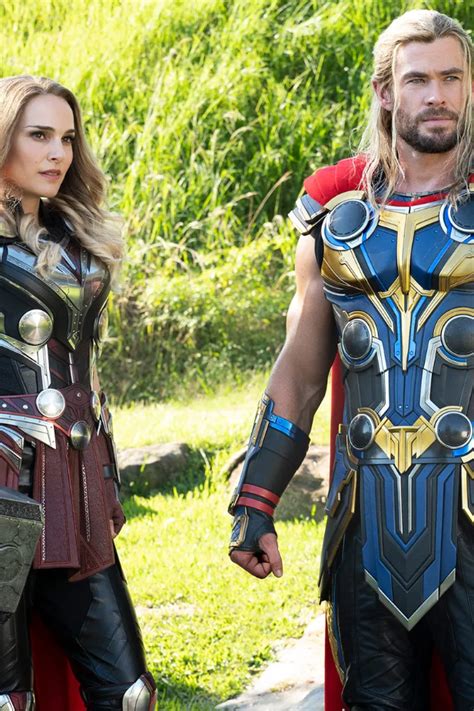 Thor Love And Thunder Ending Explained—how Natalie Portman Became The