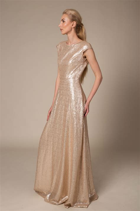 Gold sequin maxi dress with capped sleeves - Le Parole