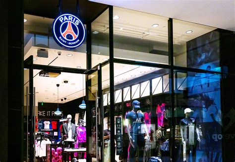 Paris Saint Germain And Fanatics Reveal New Los Angeles Store The First Standalone European