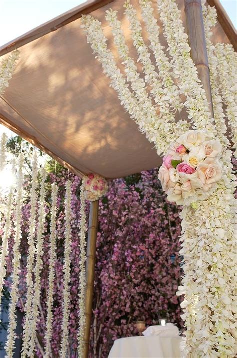 Hanging Flower Strands For An Elegant Wedding Elegant Wedding