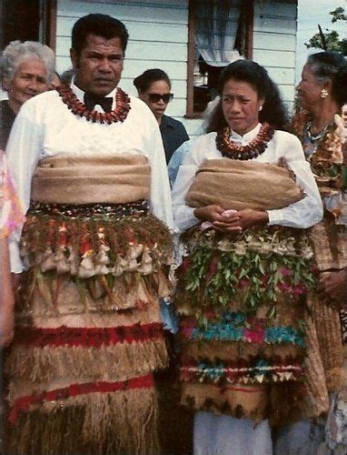 Pin By Rizza San Agustin On Brides From East To West Traditional Wedding Attire Tongan