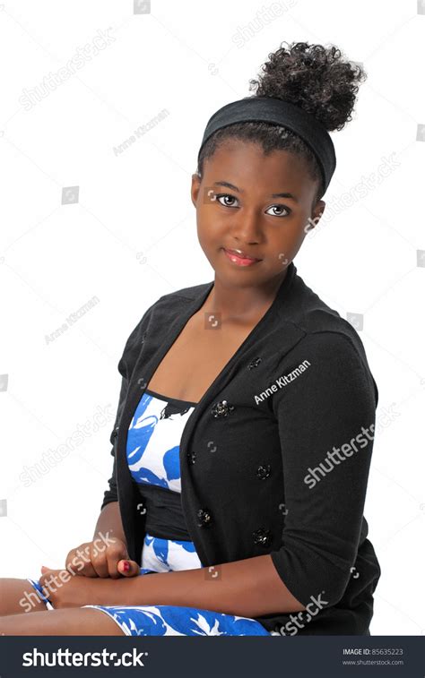 beautiful african american haitian teen girl foto de stock 85635223 shutterstock