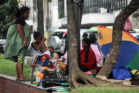 Why Aetas In Zambales Frown At Begging During Christmas Abs Cbn News