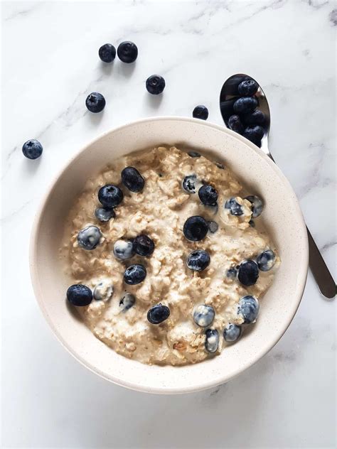 Blueberry Overnight Oats Easy Breakfast Hint Of Healthy