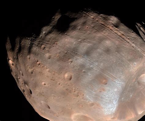 Mars Express Takes Photos Of Phobos As It Flies Past Universe Today