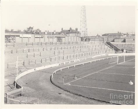 Watford Vicarage Road Vicarage Road Terrace 1 1968 Bw