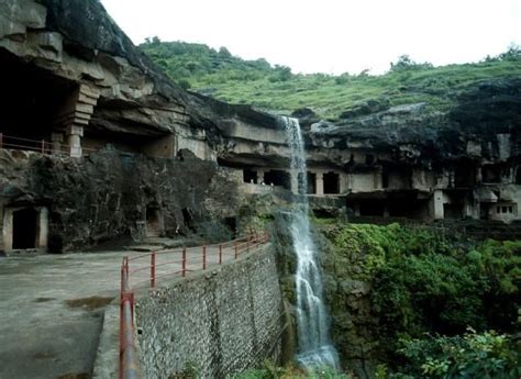 Caves In Meghalaya Cave City Asia Travel India Travel