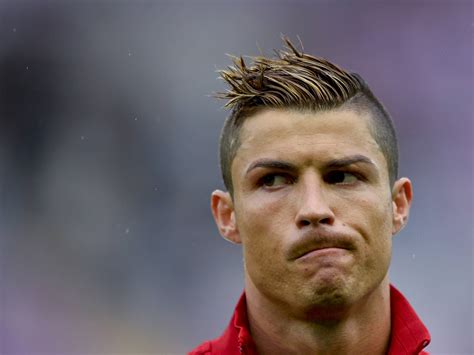 The cristiano ronaldo haircut garners as much attention as the player's feats on the soccer field. Cristiano Ronaldo Hairstyle Wallpapers Pictures | HD ...