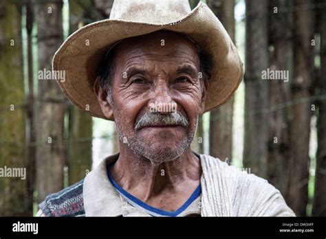 Retrato Del Campesino Guatemalteco Fotografía De Stock Alamy