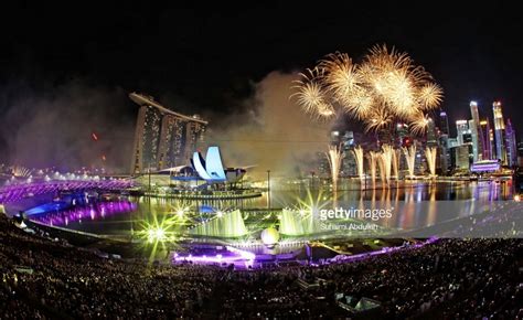 Fireworks Light Up The Sky As Singapore Ushers In The New Year At