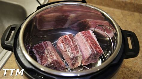 Here's that super tasty holiday dinner recipe you've been looking for. Short Ribs in the Instant Pot Ultra 60 Pressure Cooker ...
