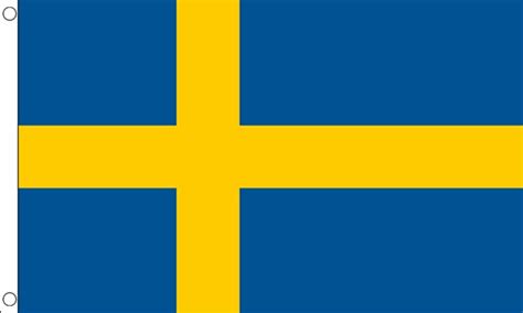 The flag has been used since 1521 and it became very popular during the reign of gustav i vasa. Sweden NYLON Flag (Medium) | MrFlag