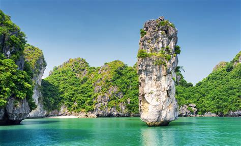 The bay is dotted with 1,600 limestone islands and islets and covers an area of over 1,500 sqkm. Halong Bay Cruise | Halong Bay Shore Excursions | Vietnam ...