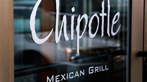 Chipotle Hiring Blitz Aims To Fill 4000 Jobs At 200 Stores Abc7 Chicago
