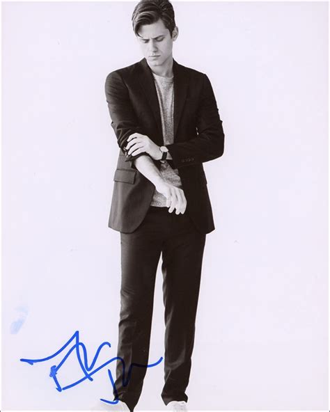 Aaron Tveit Moulin Rouge Autograph Signed 8x10 Photo E