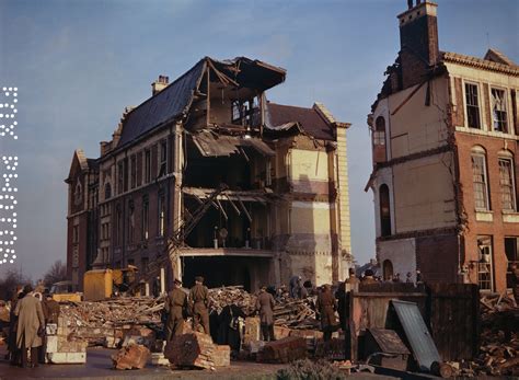 Bomb Damage Near Saint Pauls Cathedral In Wwii World War Ii Damage