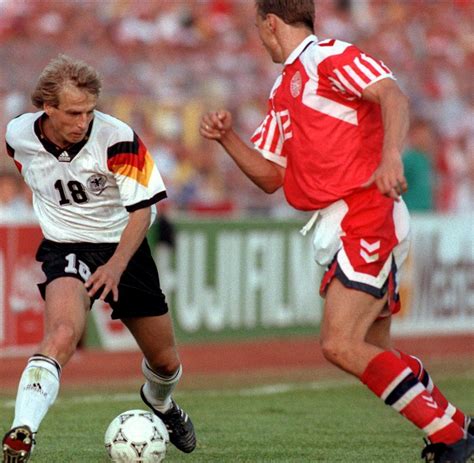 Se alt om kampen på bold.dk. Endspiel 1992: So verlor Deutschland das EM-Finale gegen ...
