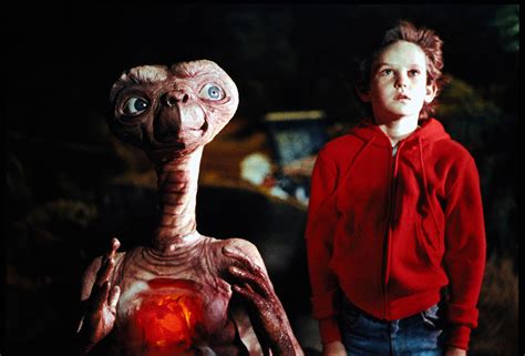 Movie Review Et The Extra Terrestrial 1982 The Ace Black Movie Blog