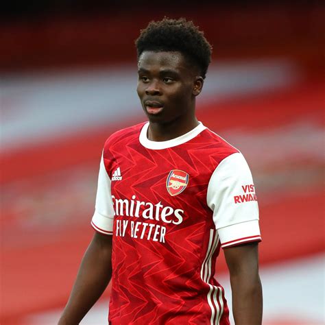 Saka Bukayo Saka Amazing Dribbles Skills Goals Arsenal 2021 Youtube
