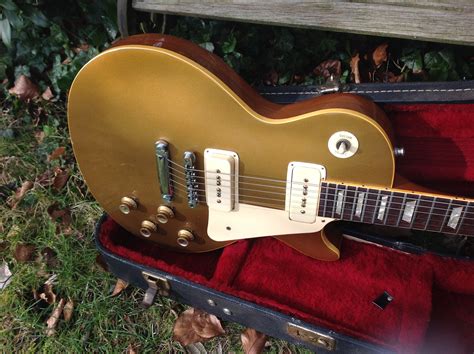 1971 Gibson Les Paul Deluxe Gold Top Vintage And Modern Guitars