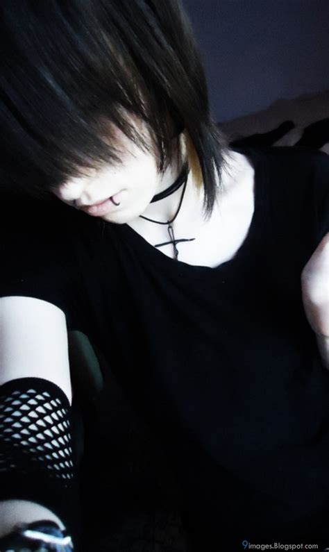 Cute Emo Boy Hairstyle Alone Style