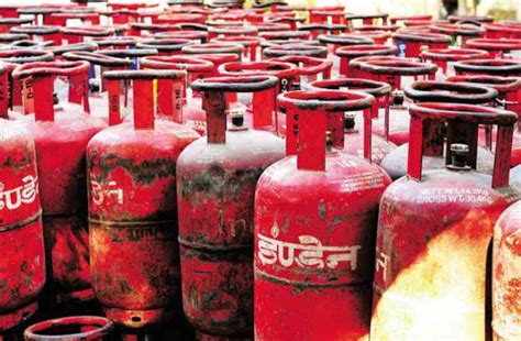 Drivespark brings to you lpg (autogas) prices in. LPG Gas Cylinder Price Latest News In Hindi - गैस सिलेंडर ...
