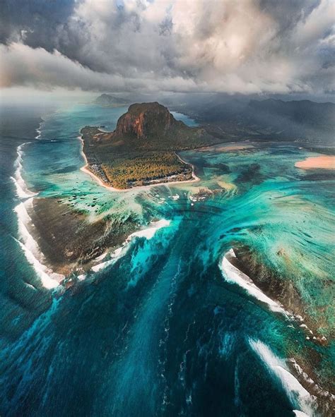 The Underwater Waterfall In Mauritius Its Really Just The Flow Of