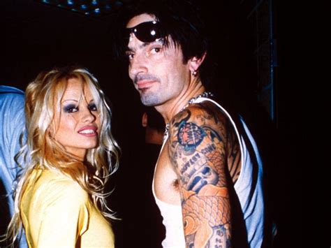 Pamela Anderson Allegedly Texts Tommy Lee Calls Him One True Love Toronto Sun