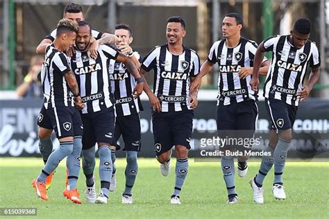 Atletico Mg And Botafogo Rj Photos And Premium High Res Pictures Getty Images