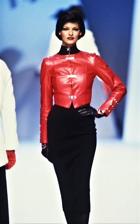 Linda Evangelista Claude Montana Rtw Fw 1992 Fashion Fashion