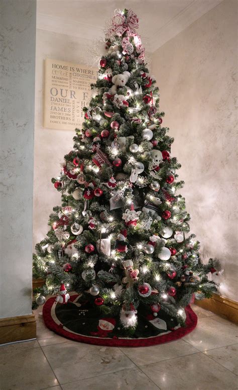 Professional Christmas Decorators in Essex  Christmas Essence