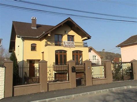 Casa De Vanzare In Oradea Str Gheorghe Doja Casavila Cu 7 Camere
