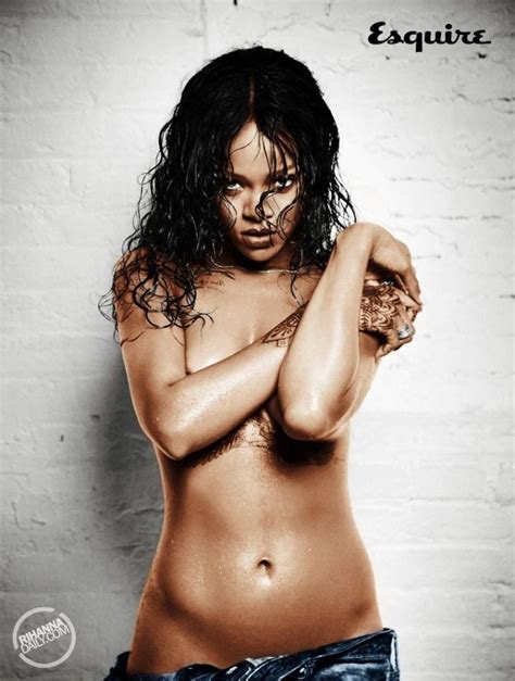 Rihanna Sexy And Topless Photos Thefappening