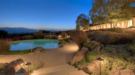 Getaway Napa Valley Home Offers Views Seclusion