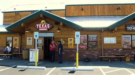 First local Texas Roadhouse opens its doors - WNKY News 40 Television