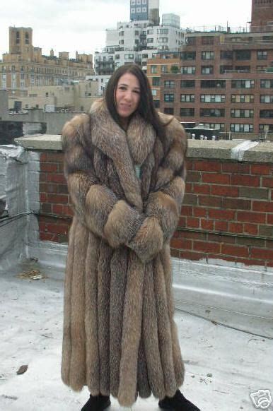 Pin By Elmo Vicavary On Fox Fur Coat Fashion Fox Fur Coat Fur Coat