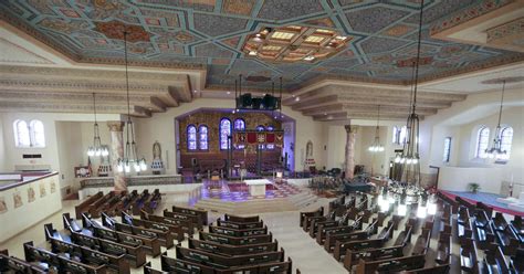 Photos Mass Mob Visits Gesu Catholic Church In Detroit