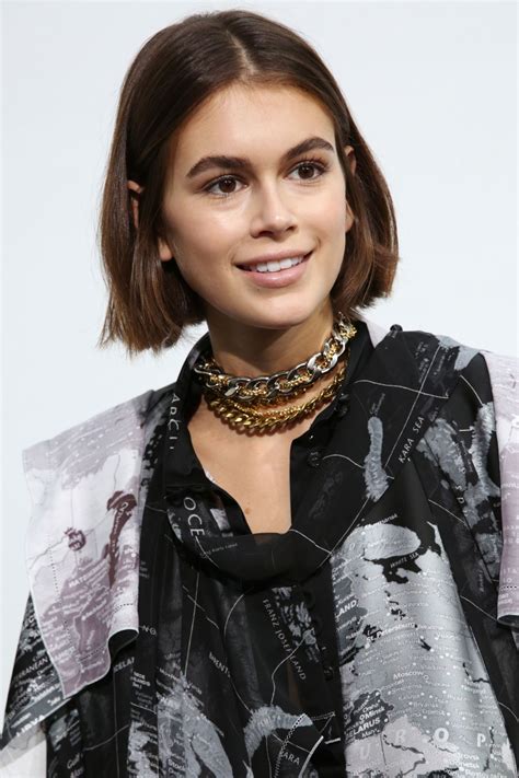 Kaia Gerber On The Backstage Of Sacai Fashion Show At Pfw In Paris 09