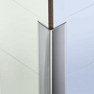 Profilé de finition en PVC NOVOESCUADRA XL PVC EMAC pour angle extérieur pour cloison