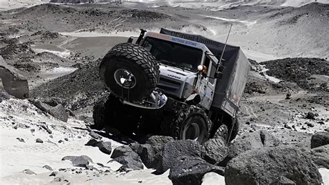 Mercedes Benz Unimog Sets High Altitude Record For A Wheeled Vehicle