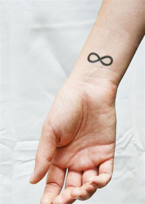 Небольшие татуировки для девушек красивые и со смыслом