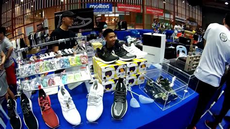 Buy 2021 bicycles & accessories online at no.1 bicycle shop in malaysia. SNEAKERPARK @ SUMMIT USJ, MALAYSIA - 17.09.2016 - YouTube