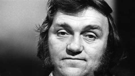 David wright, 37, was caught on cctv fleeing an address carrying more. BBC Radio 4 Extra - Listening to Les Dawson, Les Dawson speaks to Dr. Anthony Clare in a 1993 ...
